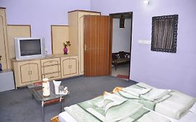 Hotel Pratiksha